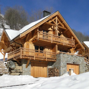 Chalet Skidh - 10 personnes - emplacement idéal au centre de Vaujany